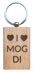Schlüsselanhänger "I MOG DI" aus Holz